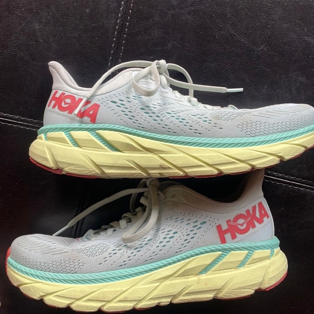 Hoka - Womens Size 8